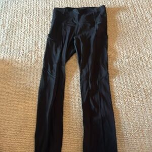Lululemon black leggings with pockets